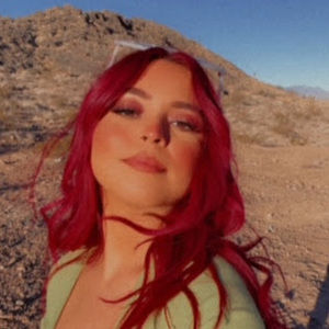 Meet your Posher, Nathalie